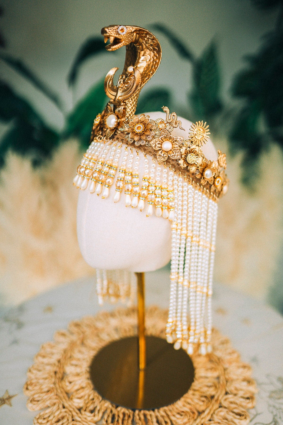 Cleopatra Pearl Crown, Egyptian Queen Crown, Festival Headpiece, Carnival Cleopatra Crown, Luxury Carnival Crown, Halloween Cleopatra Crown