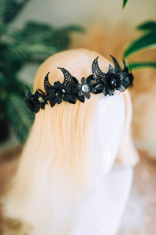 Black Moon Tiara, Celestial Crown, Gothic Tiara, Dark Goddess Headpiece, Black Bridal Crown, Halloween, Festival, Statement Tiara, Witch