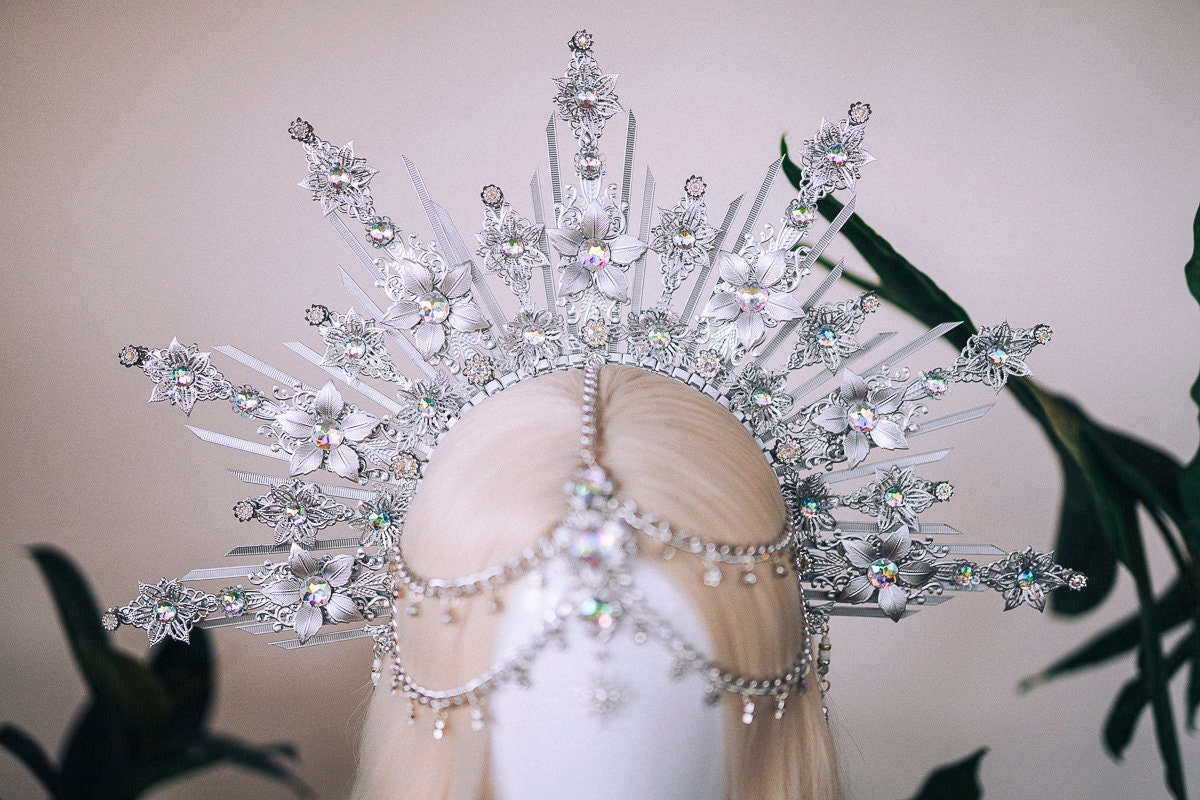 Silver halo crown, Bridal headpiece, Flower crown, Silver tiara, Wedding crown, Wedding headpiece, Birthday headband, Halloween, Burning man