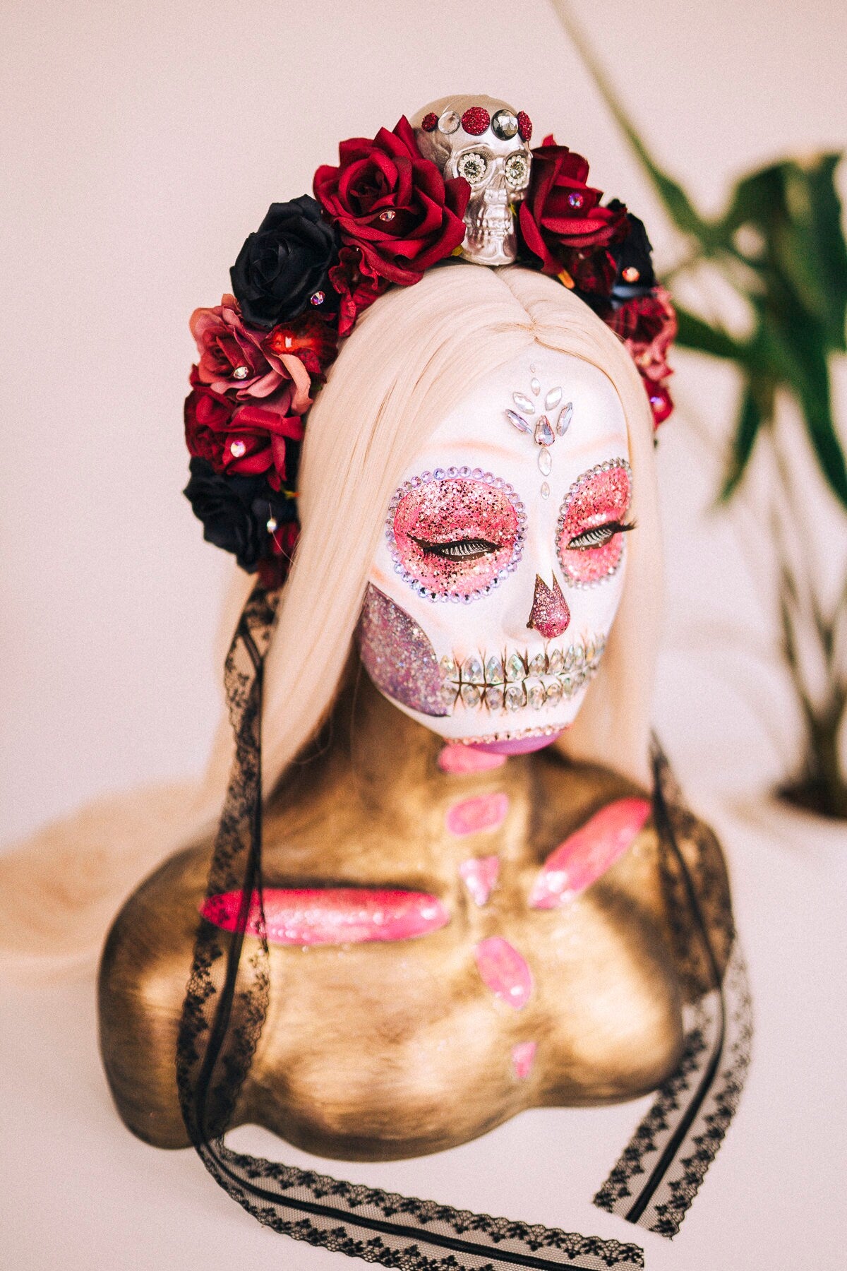 Skull Flower Crown, La Catrina, Día de los Muertos, Gothic Rose Headdress, Halloween Tiara, Red Black Floral Headpiece, Sugar Skull Halo