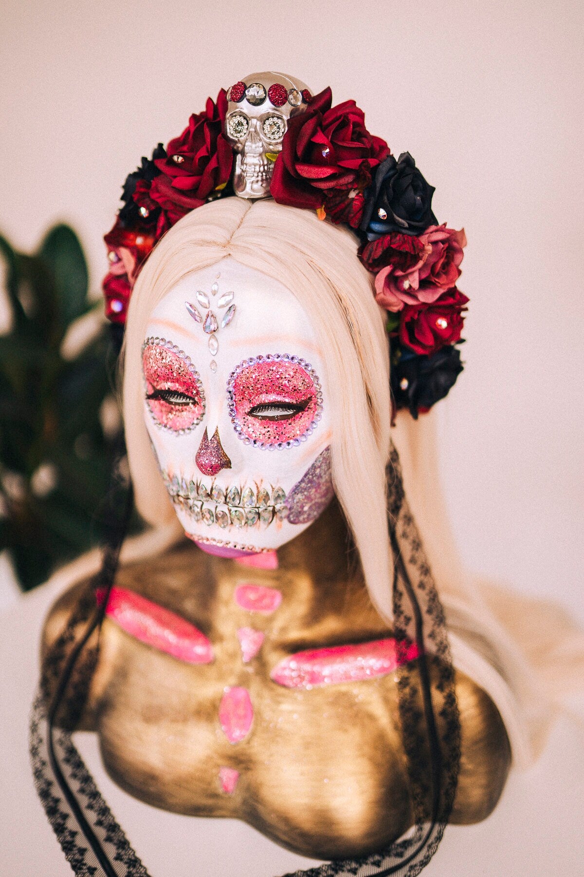 Skull Flower Crown, La Catrina, Día de los Muertos, Gothic Rose Headdress, Halloween Tiara, Red Black Floral Headpiece, Sugar Skull Halo