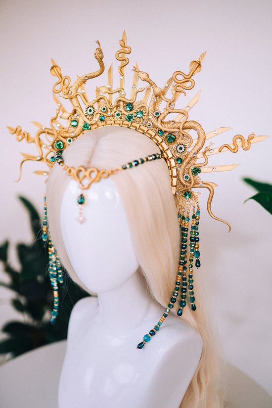 Medusa Crown, Gold Snake Halo, Green Gemstone Headpiece, Goddess Costume Tiara, Halloween Serpent Crown, Mythical Ritual Headdress