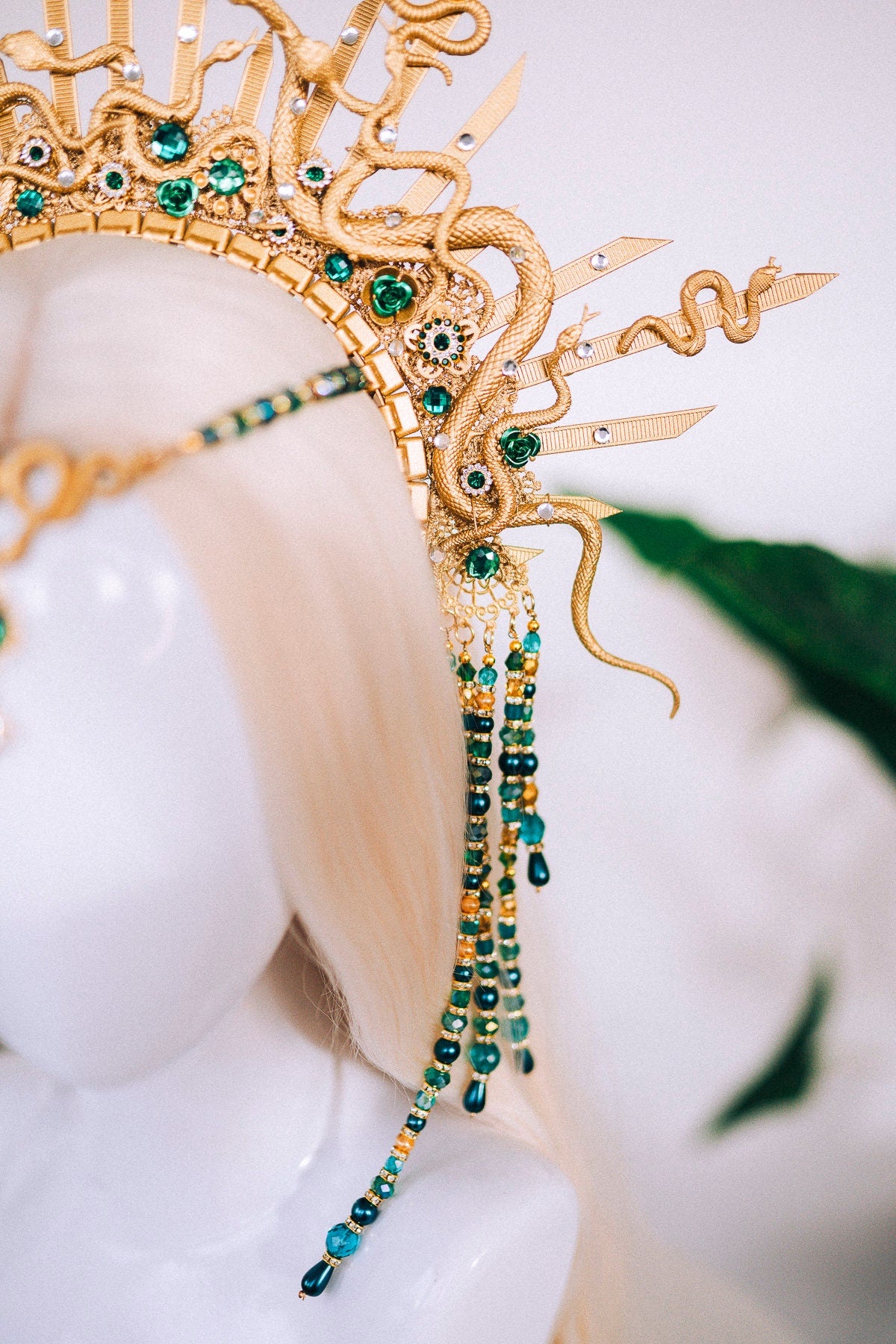 Medusa Crown, Gold Snake Halo, Green Gemstone Headpiece, Goddess Costume Tiara, Halloween Serpent Crown, Mythical Ritual Headdress