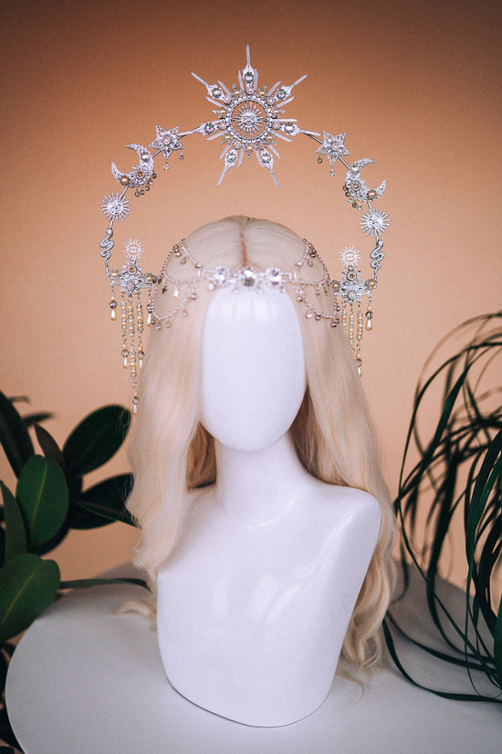 Celestial Halo Crown, Gold Goddess Headpiece, Sun Moon Star Tiara, Boho Wedding Crown, Festival Accessory, Maternity Photoshoot, Handmade