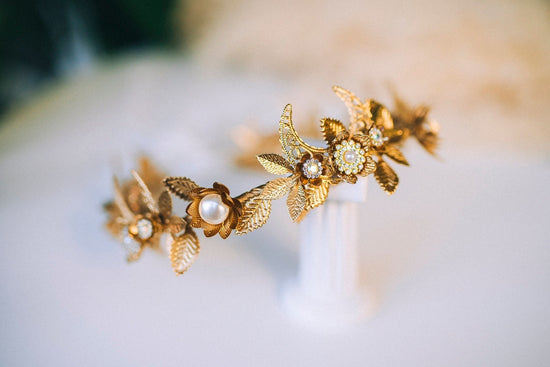 Golden Leaf Crown, Greek Goddess Headpiece, Pearl Bridal Halo, Celestial Tiara, Gold Festival Crown, Wedding Accessory, Handmade Jewelry