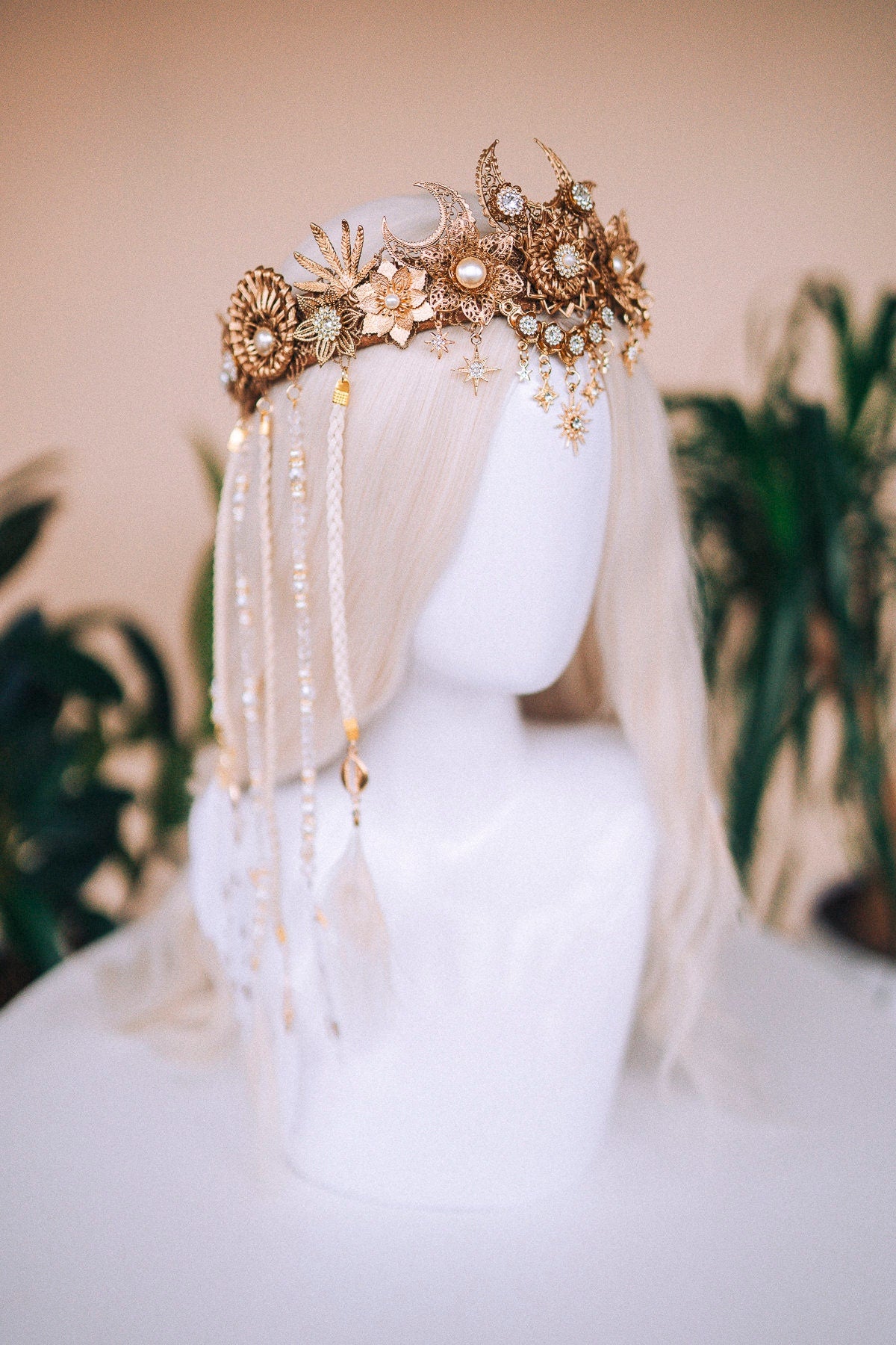 Celestial Goddess Crown, Boho Wedding Tiara, Gold Filigree Headpiece, Moon Sun Halo, Ethereal Festival Crown, Mystic Queen, Ritual Tiara