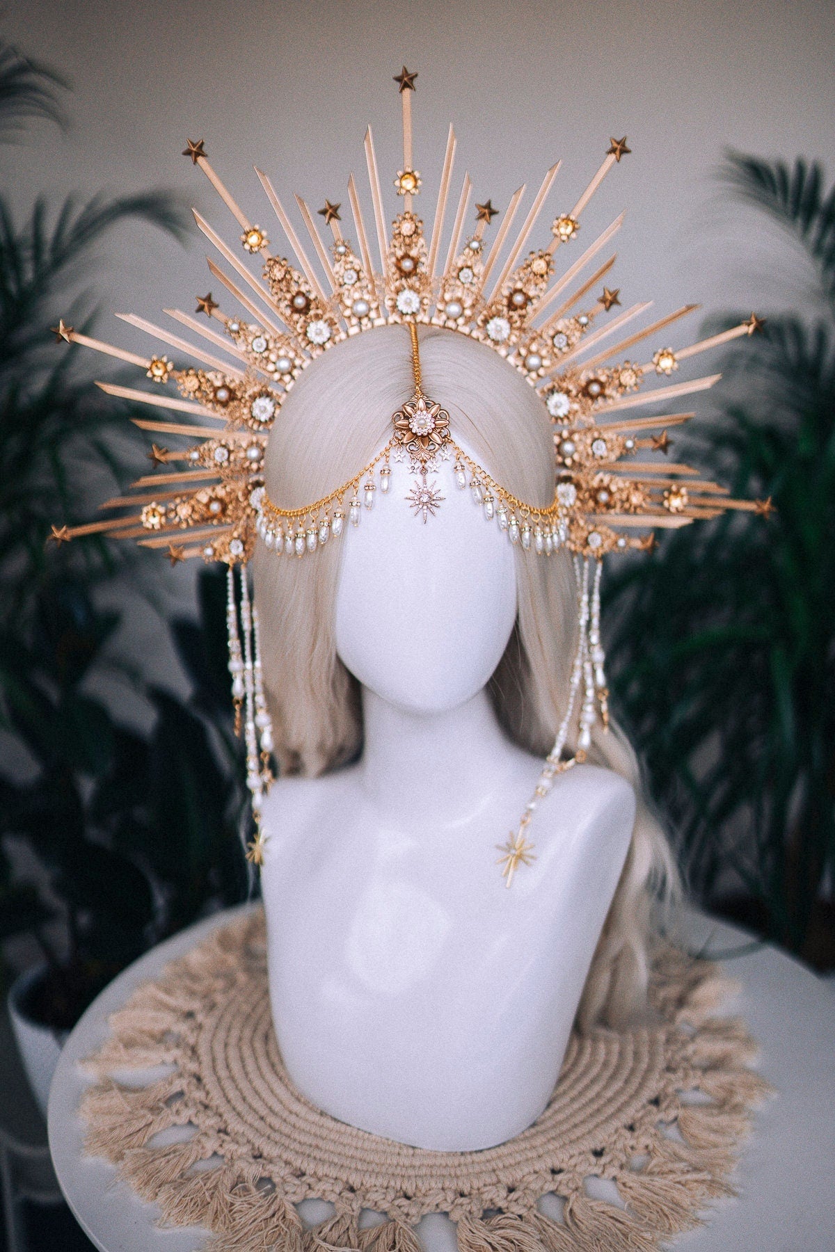 Celestial Halo Crown, Star and Pearl Bridal Tiara, Golden Festival Headpiece, Sun and Moon Crown, Goddess Crown for Weddings and Ceremonies