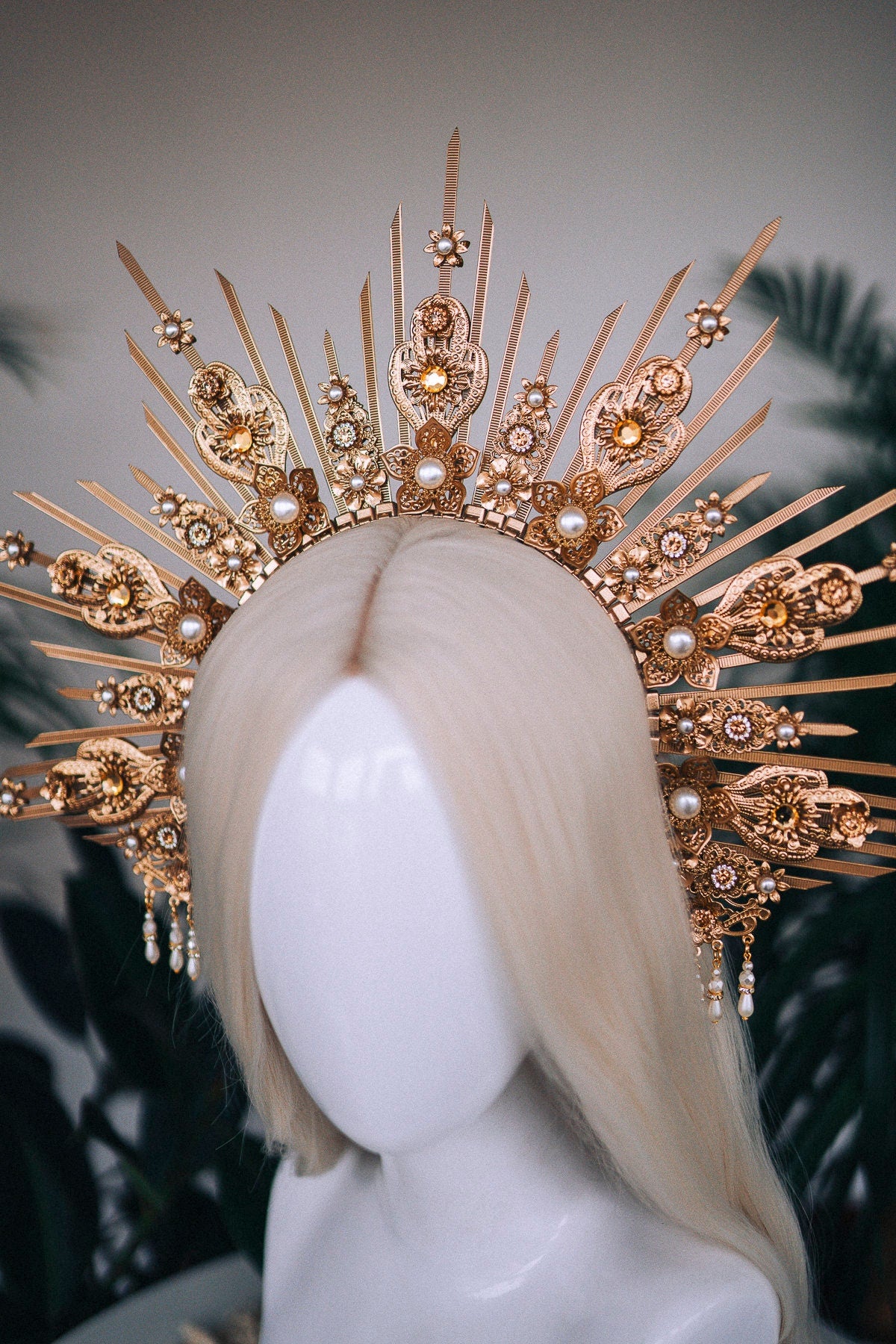 Gold halo crown, Bridal headpiece, Halo headpiece, Gold crown, Flower crown, Bridal crown, Wedding headpiece, Festival crown, Wedding crown