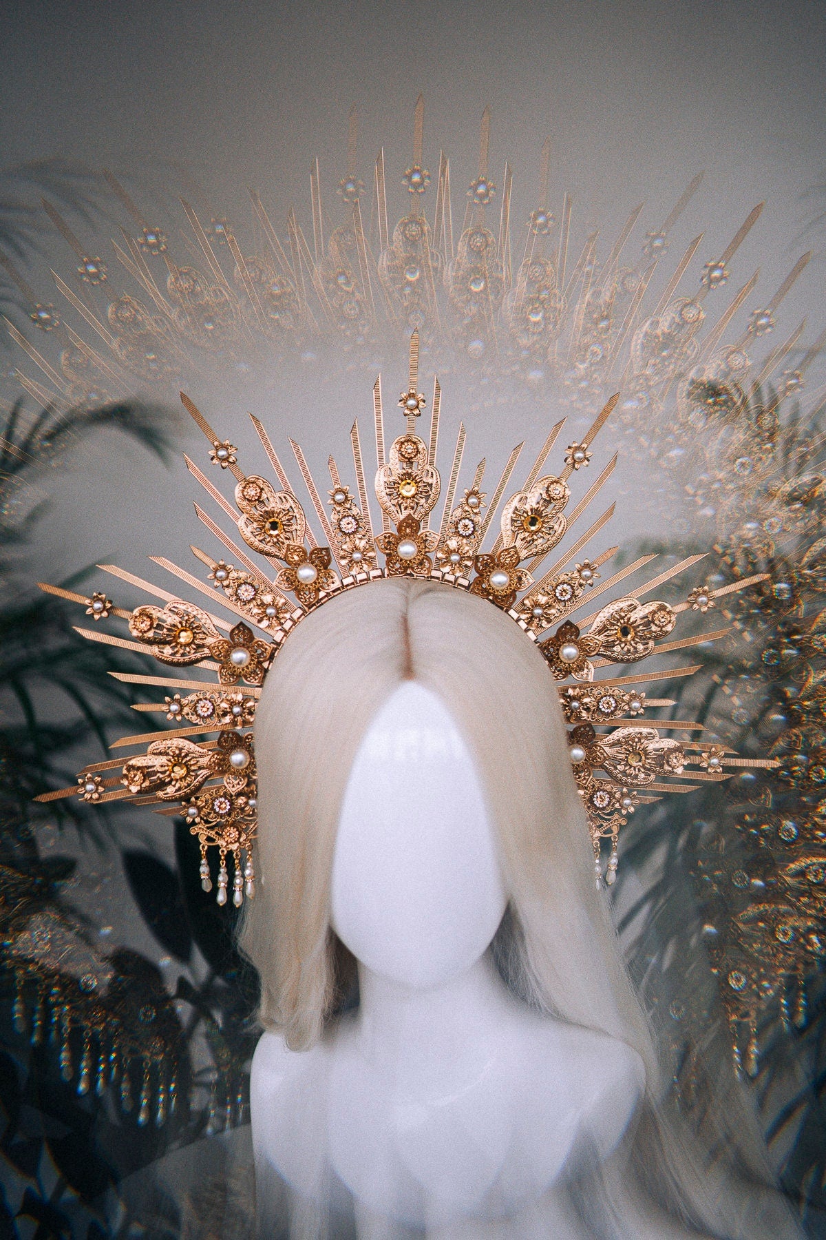 Gold halo crown, Bridal headpiece, Halo headpiece, Gold crown, Flower crown, Bridal crown, Wedding headpiece, Festival crown, Wedding crown