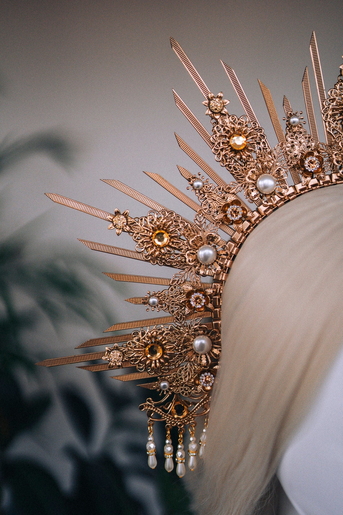 Gold halo crown, Bridal headpiece, Halo headpiece, Gold crown, Flower crown, Bridal crown, Wedding headpiece, Festival crown, Wedding crown