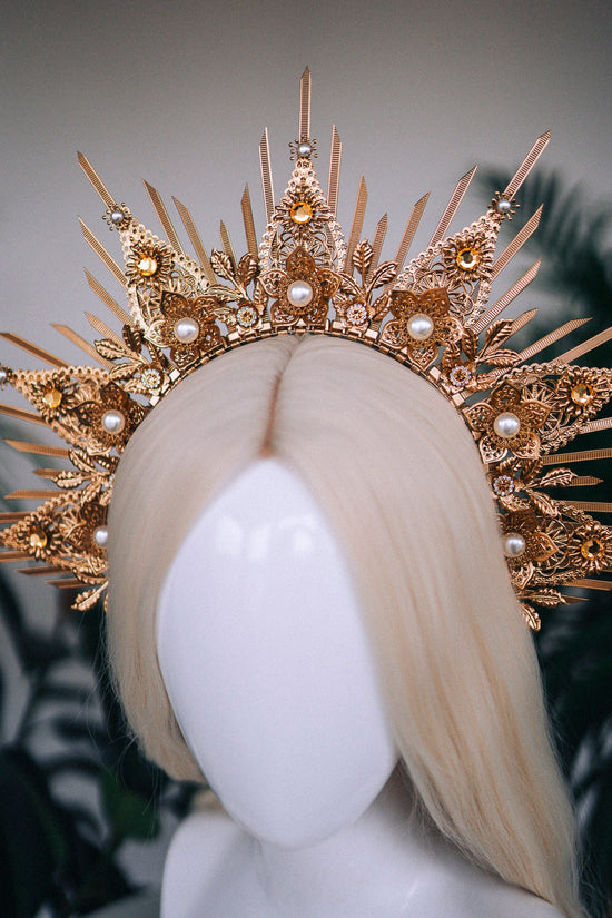 Goddess Wedding Crown, Celestial Bridal Tiara, Golden Festival Headpiece, Boho Goddess Crown, Sunburst Crown for Maternity Photoshoot