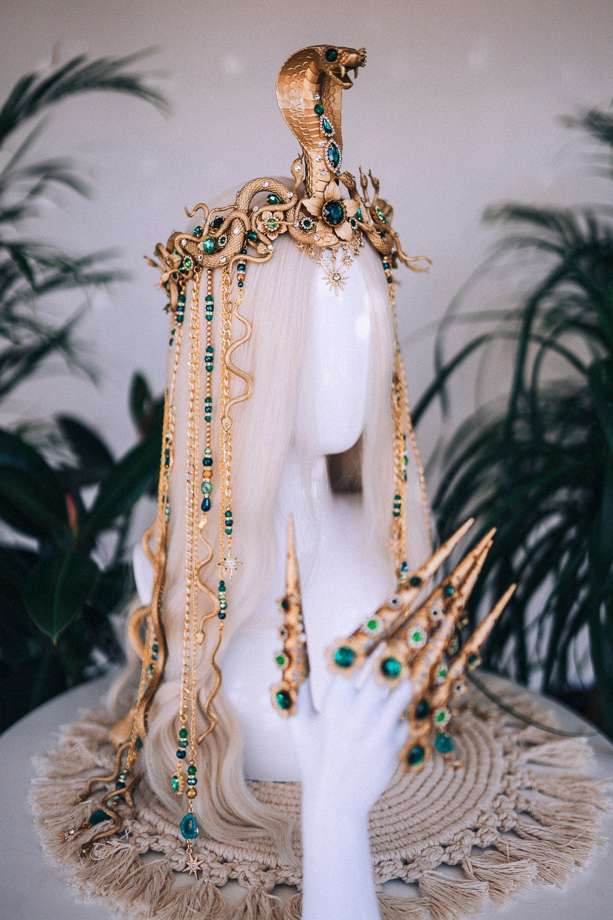Medusa Snake Crown, Gold Headpiece, Festival Snake Tiara, Emerald Crown, Medusa Costume, Mythical Goddess Halo, Halloween Queen Crown