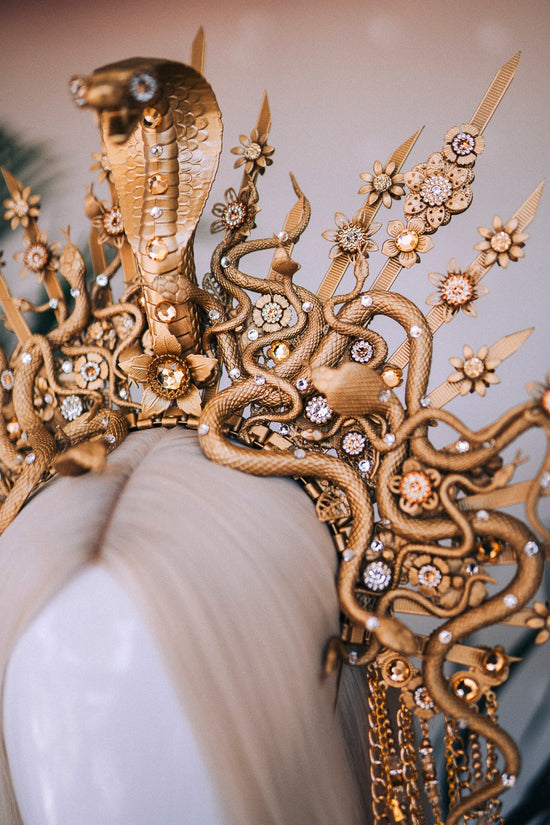 Golden Snake Crown, Medusa Headpiece, Goddess Halo Crown, Snake Headdress, Halloween Crown, Mythical Gold Crown, Snake Tiara, Festival