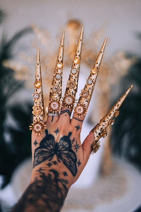 Gold Finger Claw 1 piece, Paw up, Halloween costume, Filigree Jewelry, Finger Jewelry, Medusa costume, Gothic, Medusa headpiece