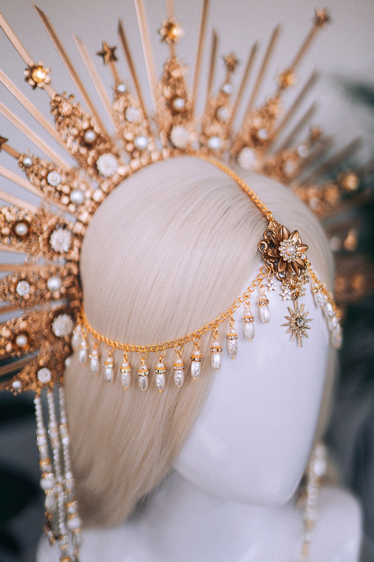 Celestial Halo Crown, Star and Pearl Bridal Tiara, Golden Festival Headpiece, Sun and Moon Crown, Goddess Crown for Weddings and Ceremonies