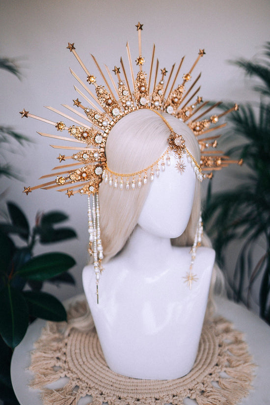 Celestial Halo Crown, Star and Pearl Bridal Tiara, Golden Festival Headpiece, Sun and Moon Crown, Goddess Crown for Weddings and Ceremonies
