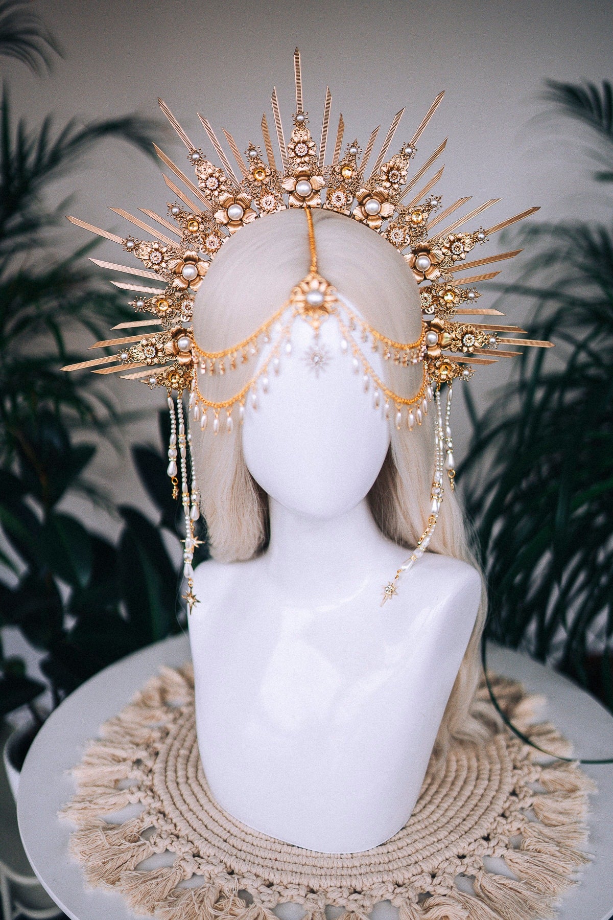 Gold halo crown, Bridal headpiece, Halo headpiece, Gold crown, Flower crown, Bridal crown, Wedding headpiece, Festival crown, Wedding crown