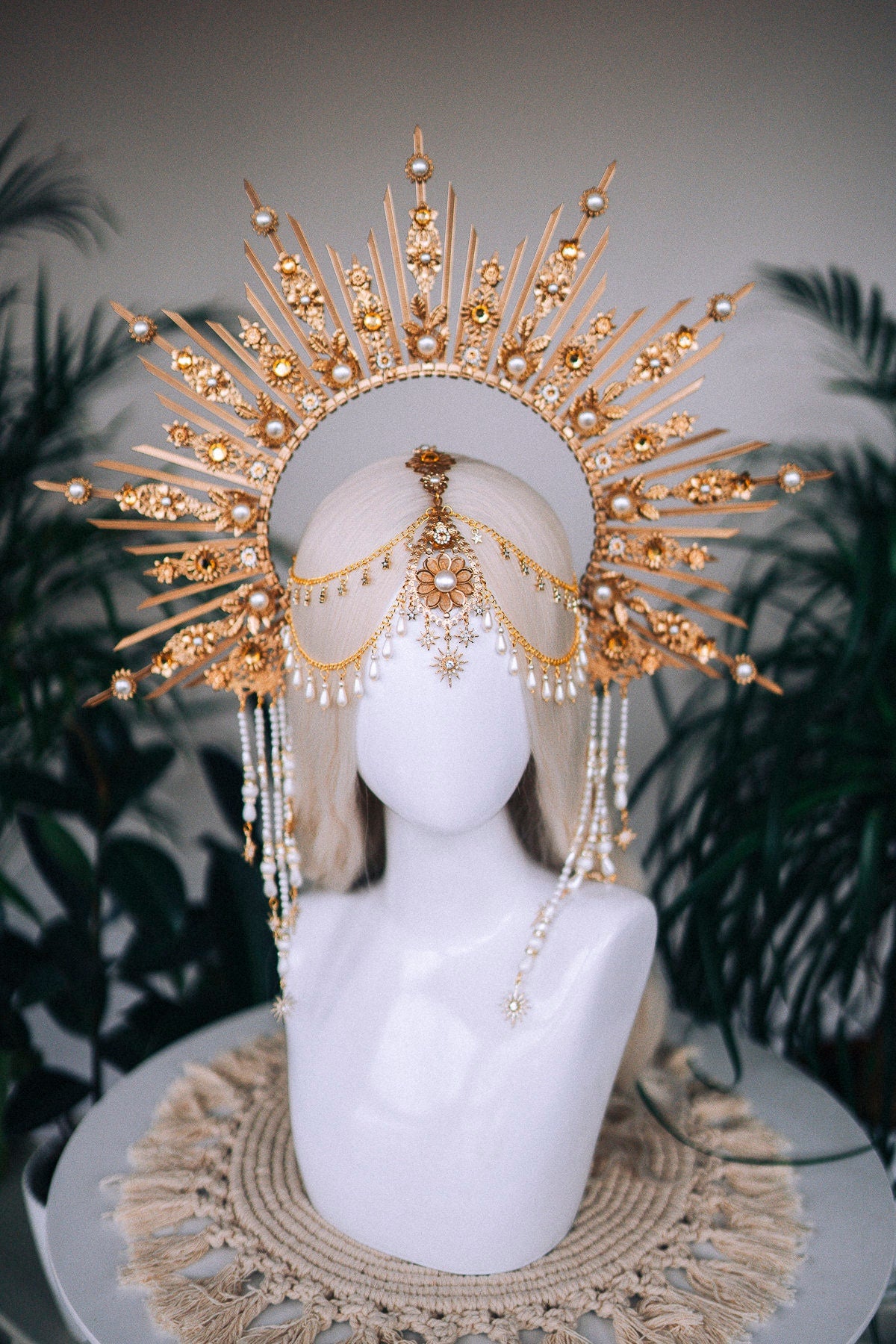 Gold halo crown, Bridal headpiece, Halo headpiece, Gold crown, Flower crown, Bridal crown, Wedding headpiece, Festival crown, Wedding crown