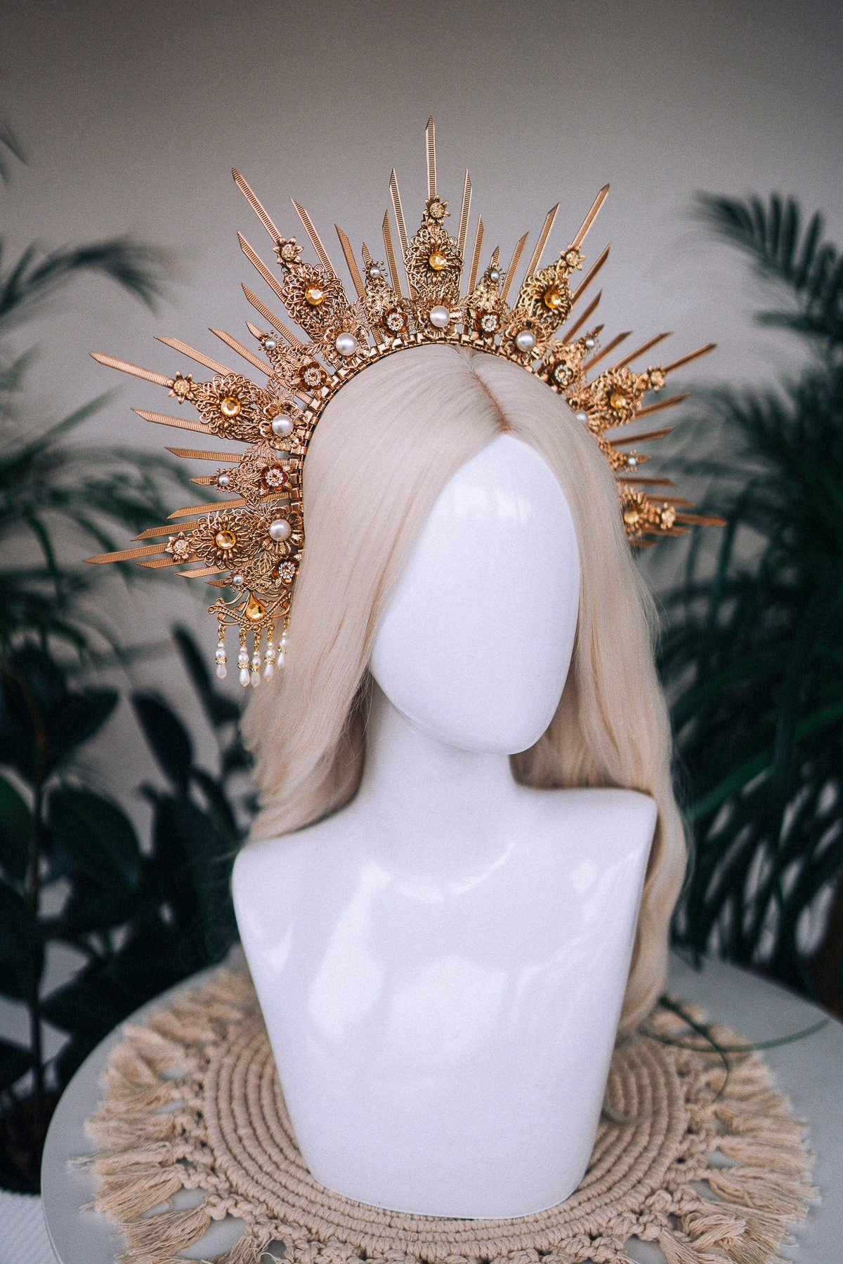 Gold halo crown, Bridal headpiece, Halo headpiece, Gold crown, Flower crown, Bridal crown, Wedding headpiece, Festival crown, Wedding crown