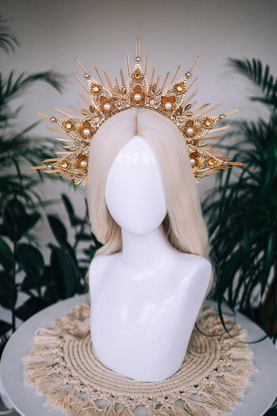 Goddess Wedding Crown, Celestial Bridal Tiara, Golden Festival Headpiece, Boho Goddess Crown, Sunburst Crown for Maternity Photoshoot