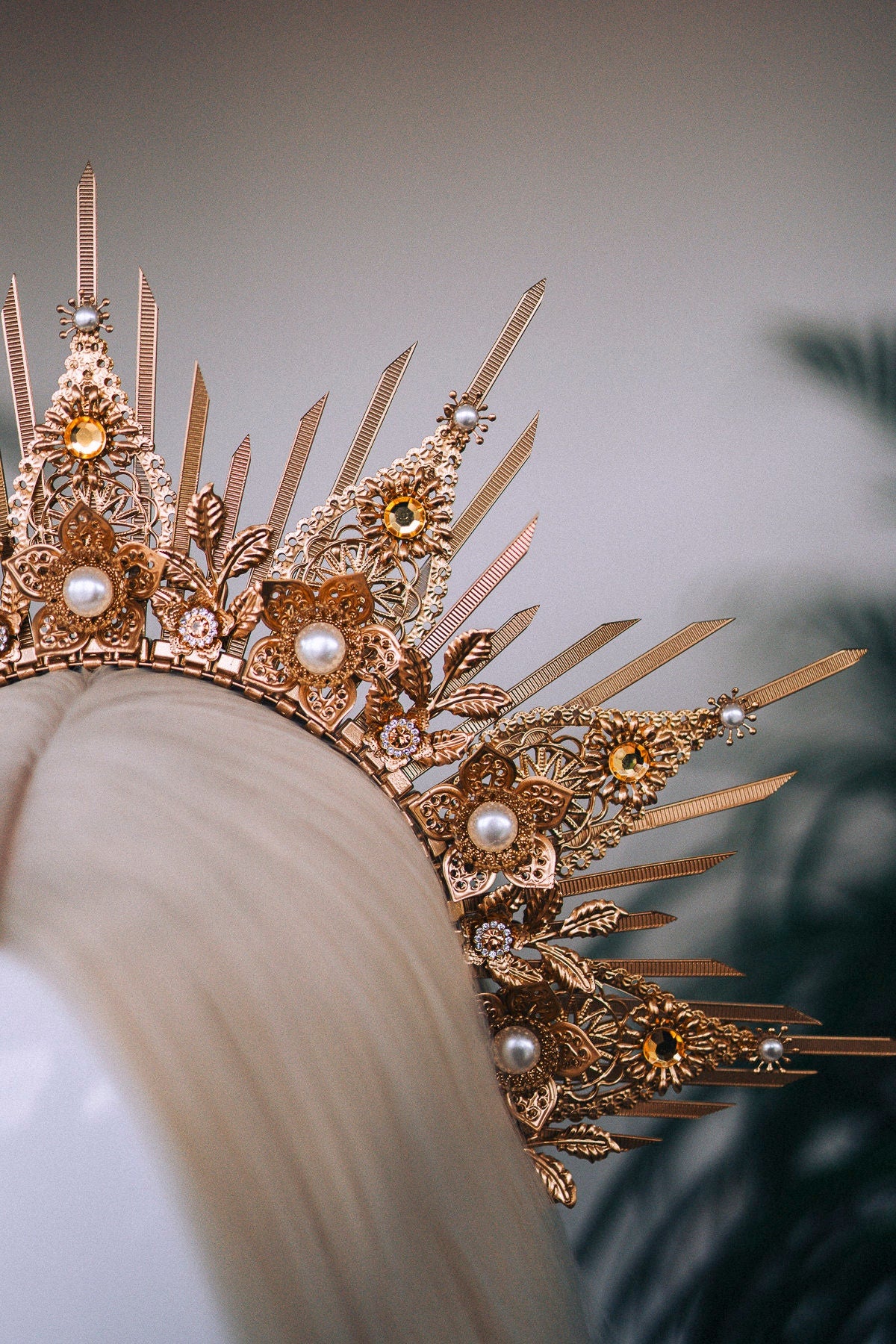 Goddess Wedding Crown, Celestial Bridal Tiara, Golden Festival Headpiece, Boho Goddess Crown, Sunburst Crown for Maternity Photoshoot