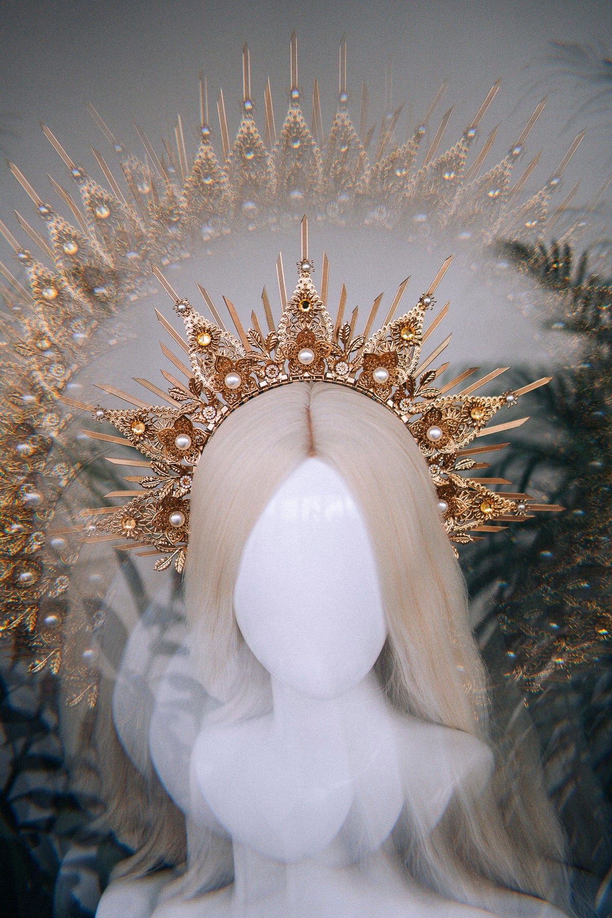 Goddess Wedding Crown, Celestial Bridal Tiara, Golden Festival Headpiece, Boho Goddess Crown, Sunburst Crown for Maternity Photoshoot