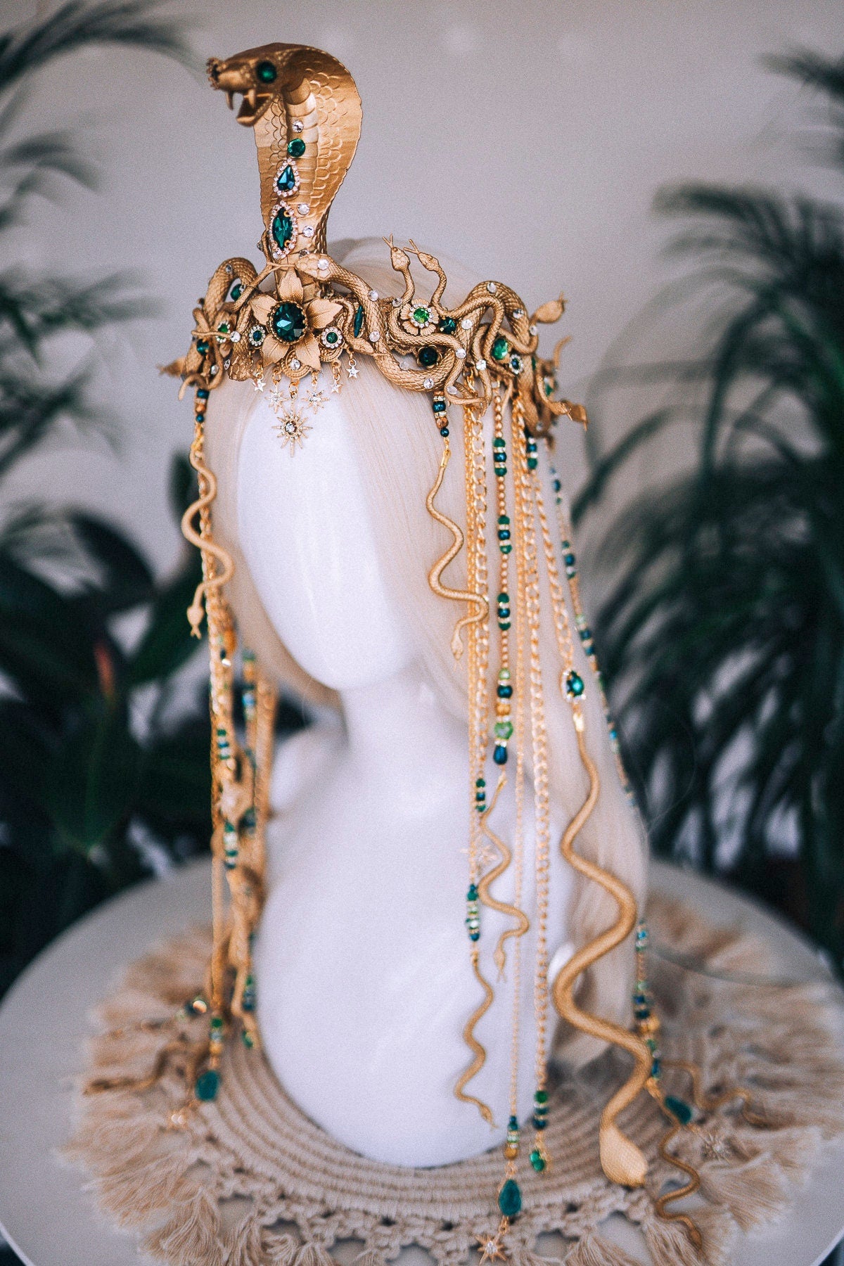 Medusa Snake Crown, Gold Headpiece, Festival Snake Tiara, Emerald Crown, Medusa Costume, Mythical Goddess Halo, Halloween Queen Crown
