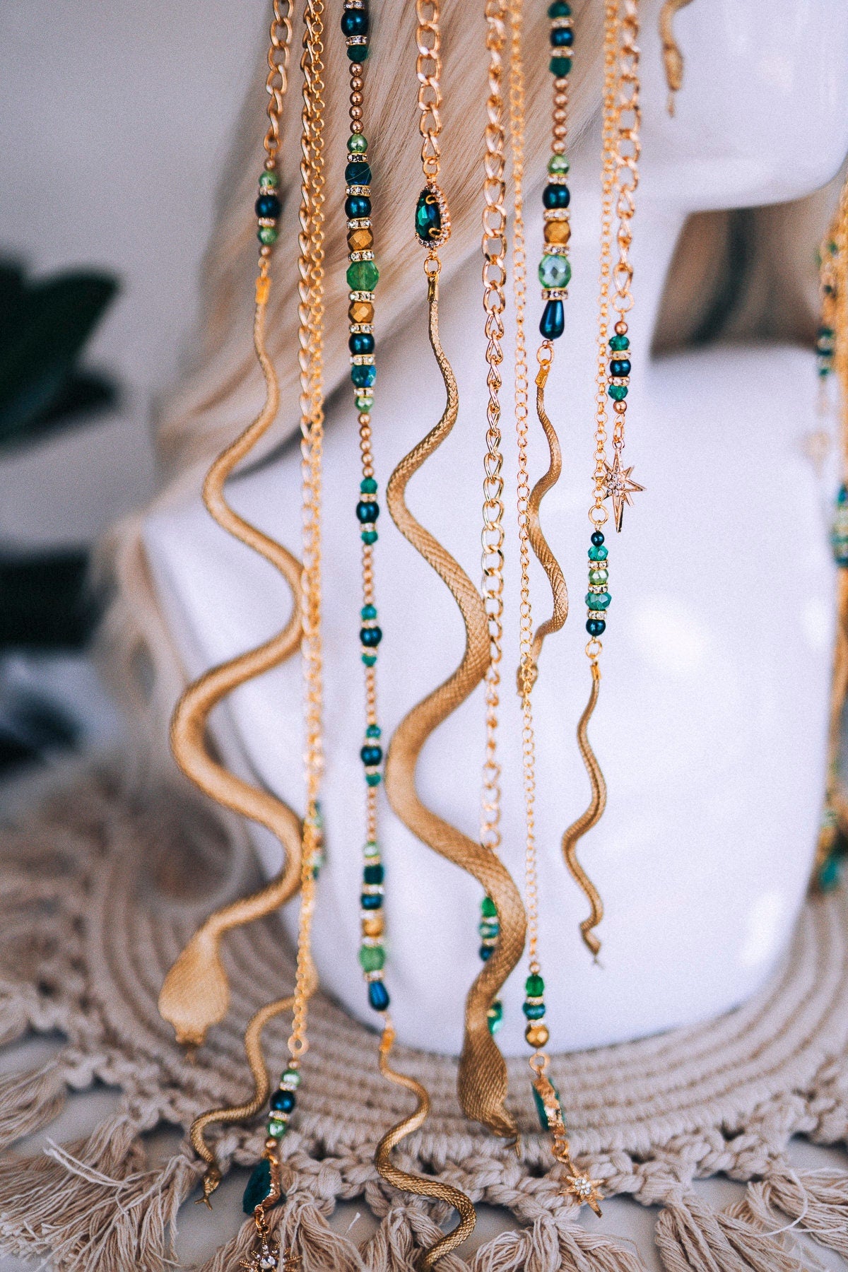 Gold Finger Claw 1 piece, Paw up, Halloween costume, Filigree Jewelry, Finger Jewelry, Medusa costume, Gothic, Medusa headpiece