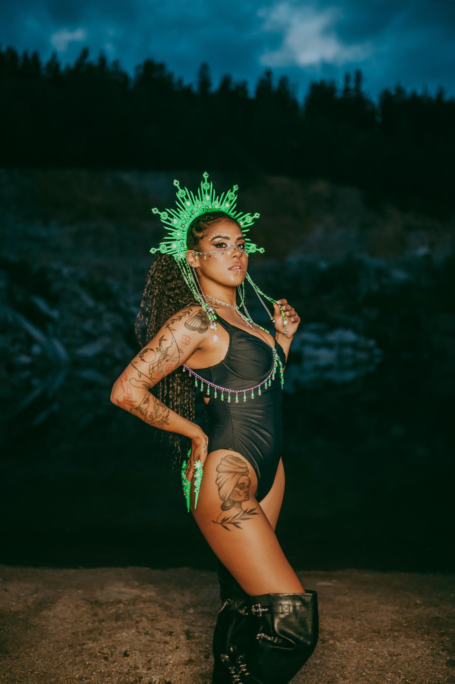 Neon UV Face Jewelry, Festival Face Chain, Rave Headpiece, Burning Man Accessories, Blacklight Glow, EDC Face Harness, Statement Jewelry