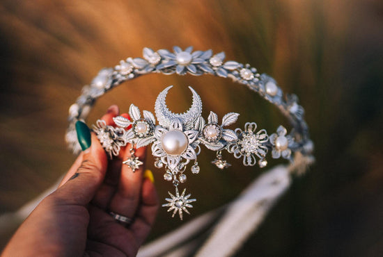 Silver Moon Tiara, Celestial Bridal Crown, Boho Goddess Headpiece, Handmade Pearl Wedding Tiara, Lunar Bride Hair Accessory, Fantasy Tiara