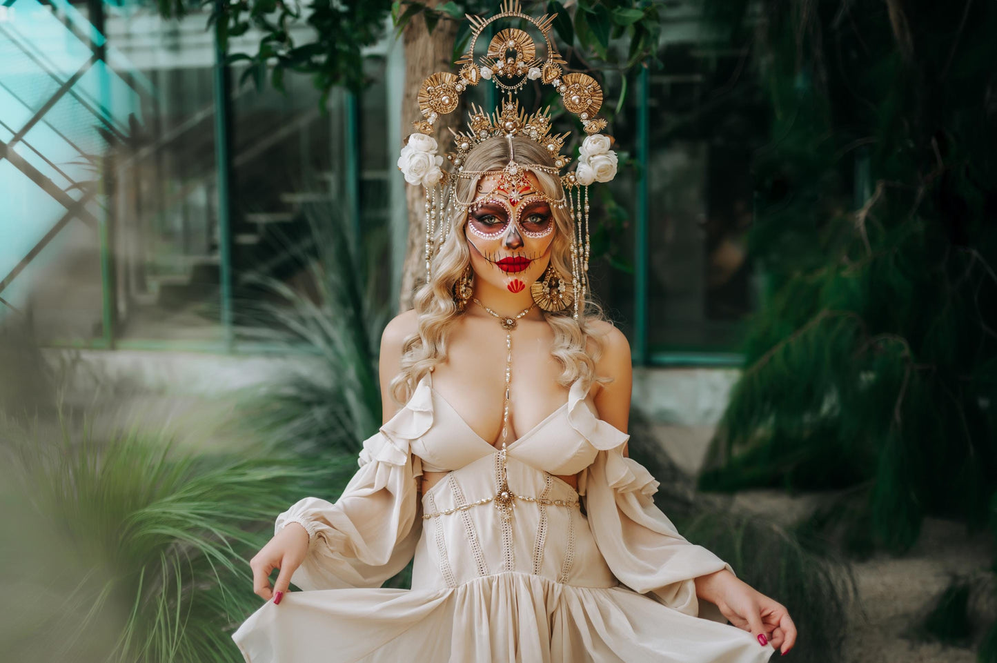 La Catrina White Gold Flower Crown, Día De Los Muertos, Bridal Halo, Mexican Headpiece, Sugar Skull, Festival Tiara, Handmade Costume