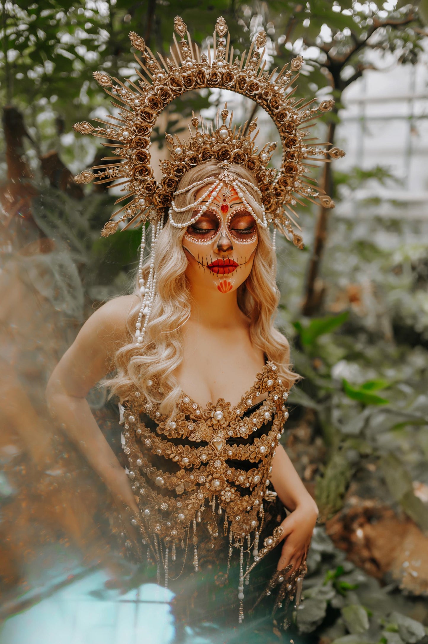 Golden La Catrina Halo Crown, Flower Crown, Día De Los Muertos, Sugar Skull, Pearl Bridal Crown, Festival Headpiece, Gold Rose Crown