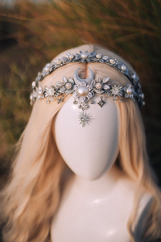 Silver Moon Tiara, Celestial Bridal Crown, Boho Goddess Headpiece, Handmade Pearl Wedding Tiara, Lunar Bride Hair Accessory, Fantasy Tiara