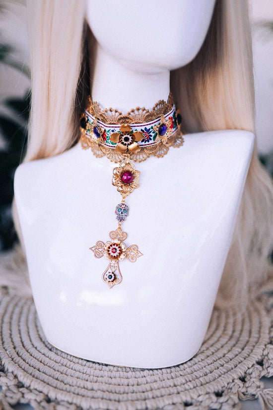 La Catrina Choker Necklace, Gold Filigree Choker, Red Black Beaded Necklace, Día de los Muertos Jewelry, Gothic Festival Choker, Handmade