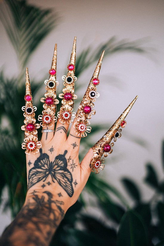 La Catrina Finger Claws, Gold Filigree Rings, Statement Nail Jewelry, Gothic Claw Rings, Festival Hand Accessories, Day of the Dead