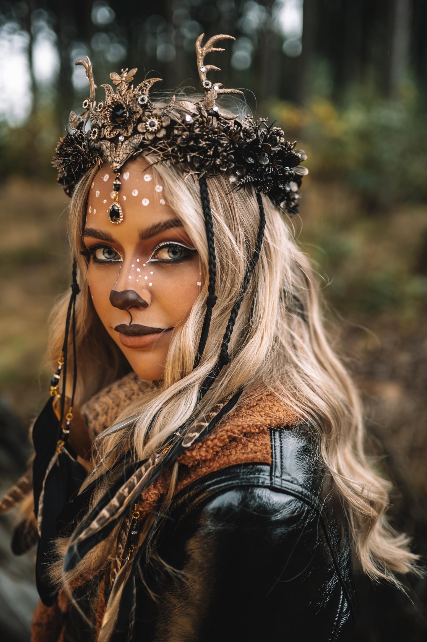 Deer Witch Crown,Dark Elf Headdress,Halloween Antler Tiara,Boho Costume Headpiece,Gothic Forest Tiara,Fantasy Feather Crown