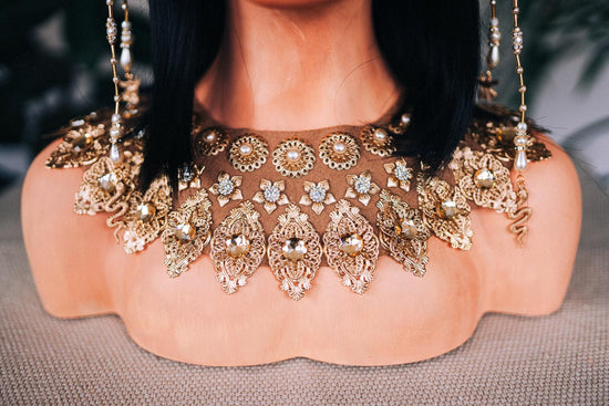 Gold Cleopatra crown