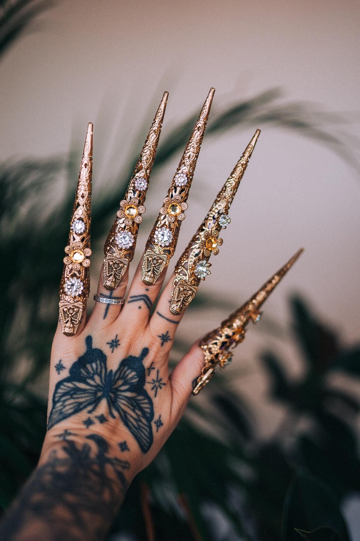 Cleopatra Finger Claws, Egyptian jewelry, Gold finger claws, Festival claws, Carnival claws, Halloween accessory, Regal claws, Snake claws