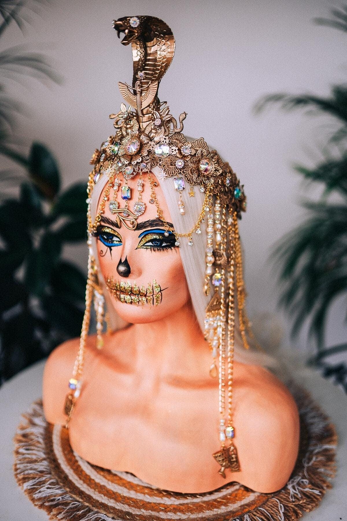 Cold Cleopatra crown