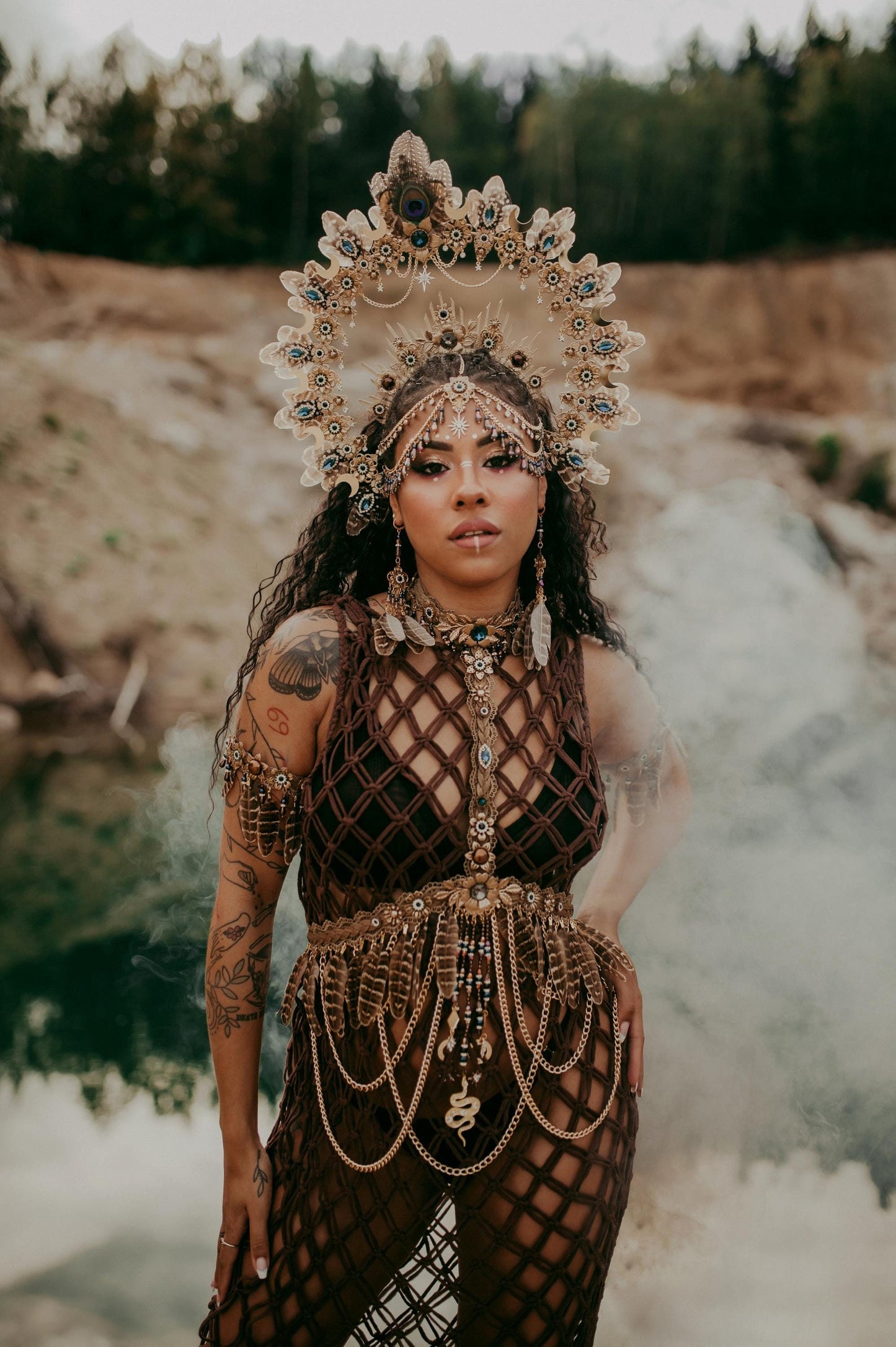 Peacock Halo Crown, Golden Shaman Headpiece, Tribal Goddess Headdress, Boho Festival Costume, Exotic Feather Statement Crown