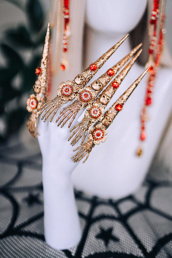 Golden Skull, Red Rose, Finger Claws, Dia de los Muertos, Gothic Nail Jewelry, Statement Nail Tips, Gold Filigree, Halloween Accessories