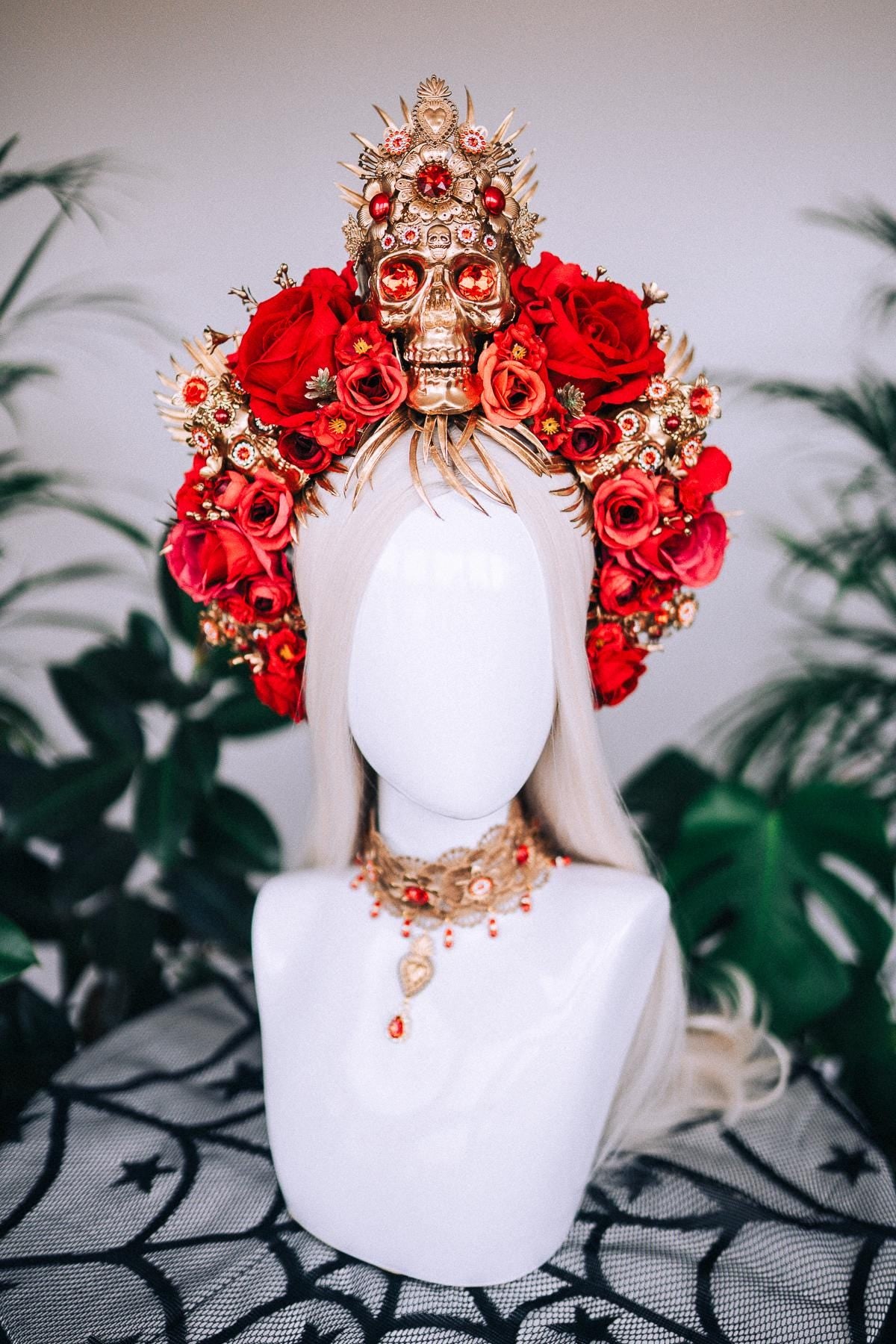La Catrina Halo Crown, Red Flower Crown, Skull Headpiece, Gothic Headpiece, Mexican Headdress, Handmade Festival Crown,Day of the Dead Tiara