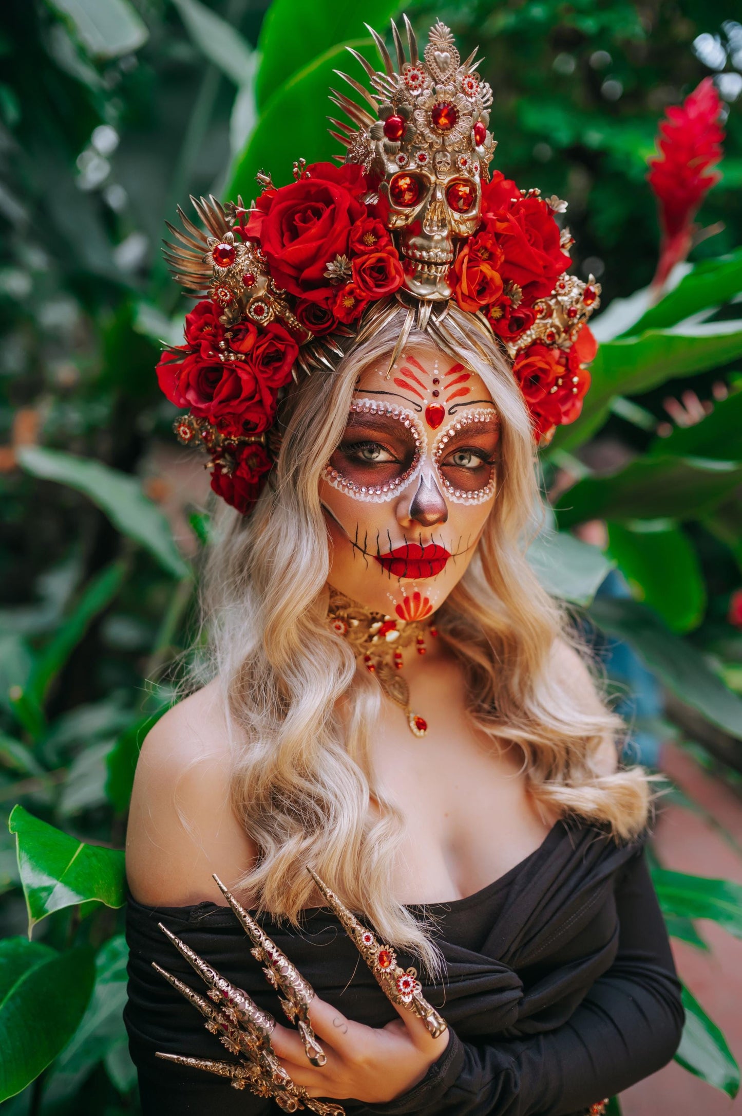 La Catrina Halo Crown, Red Flower Crown, Skull Headpiece, Gothic Headpiece, Mexican Headdress, Handmade Festival Crown,Day of the Dead Tiara