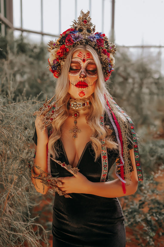 Golden Skull, Finger Claws, La Catrina, Gothic, Halloween, Gold, Filigree, Hand Jewelry, Statement, Festival, Luxury, Baroque, Skeleton