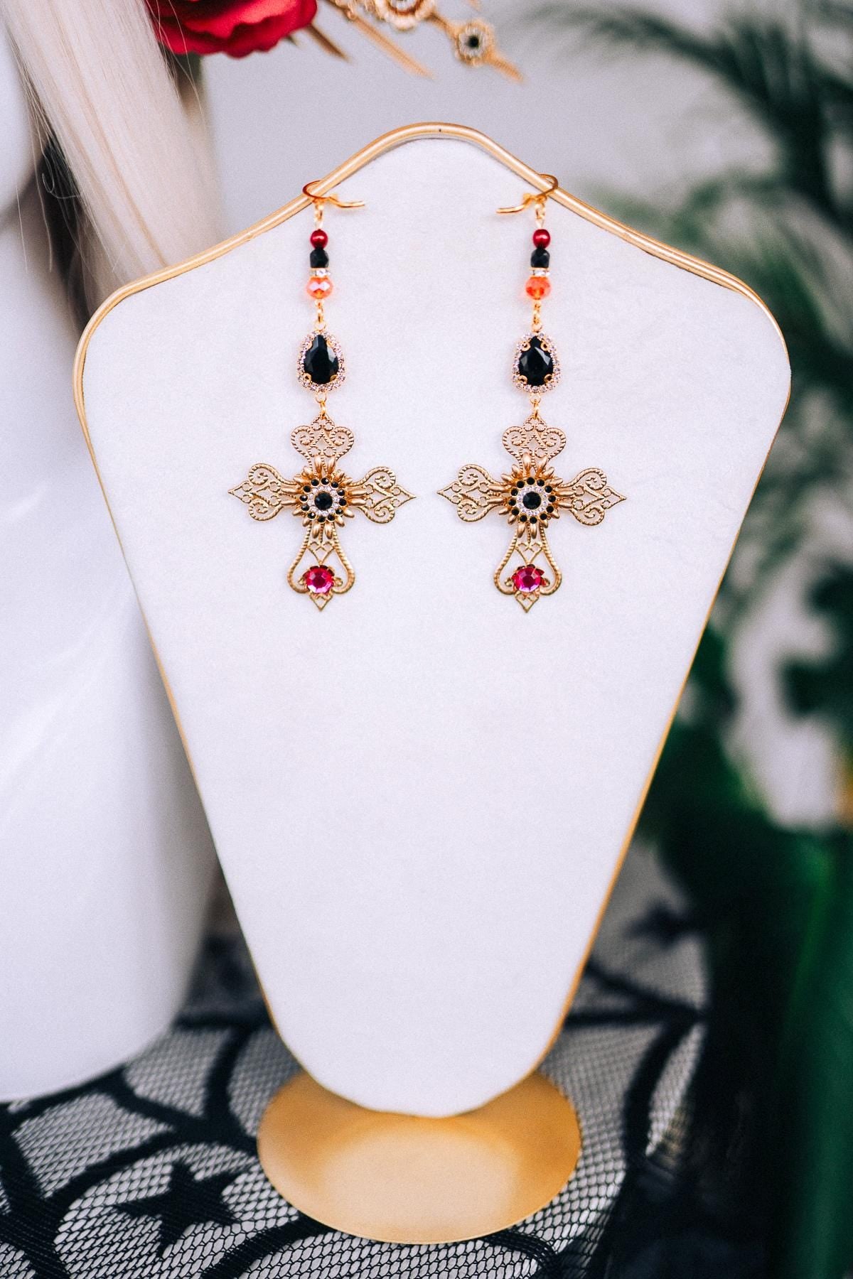 La Catrina Earrings, Gold Cross, Red Black Beads, Dangle Earrings, Gothic Jewelry, Festival Accessories, Handmade Earrings, Statement