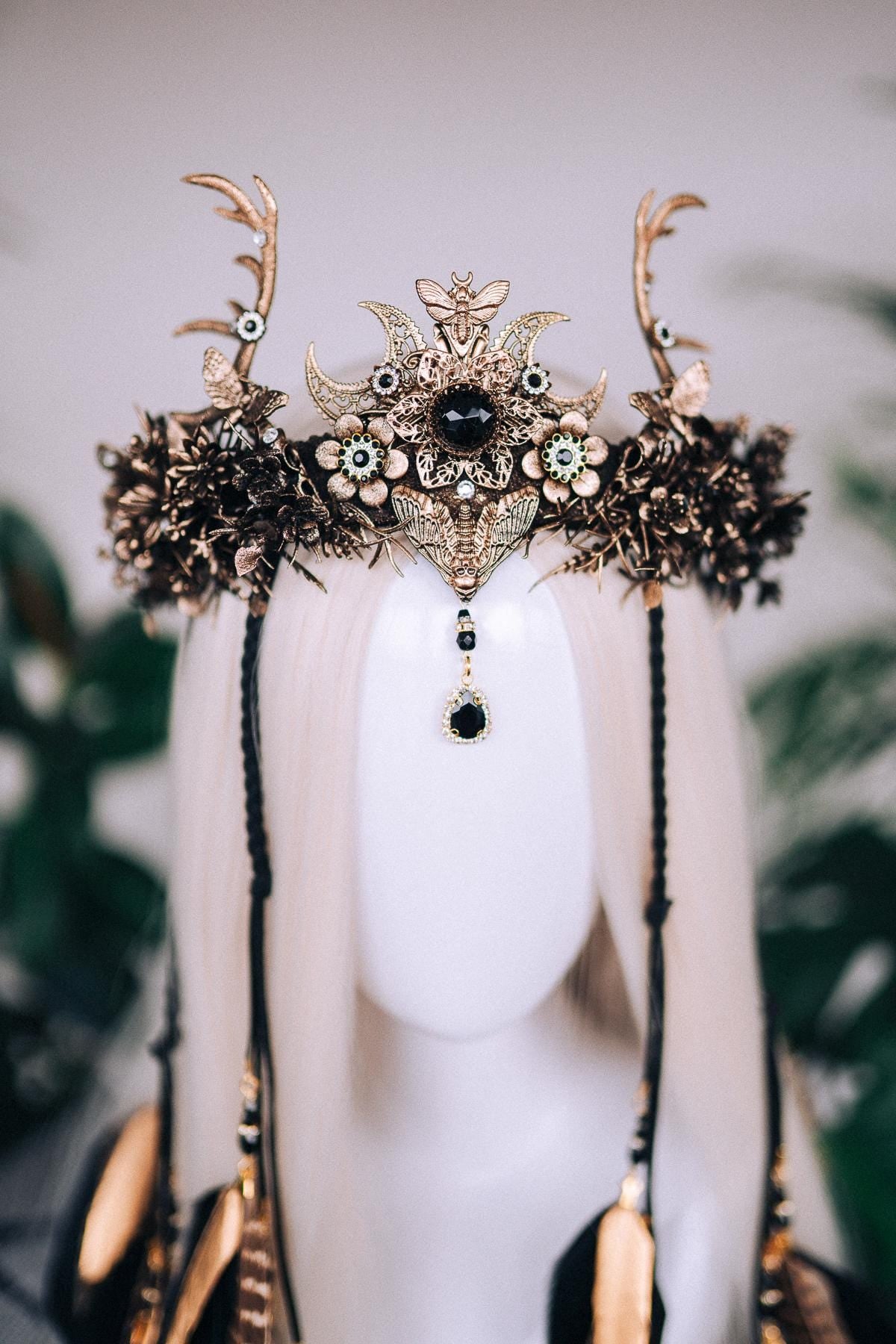 Deer Witch Crown,Dark Elf Headdress,Halloween Antler Tiara,Boho Costume Headpiece,Gothic Forest Tiara,Fantasy Feather Crown