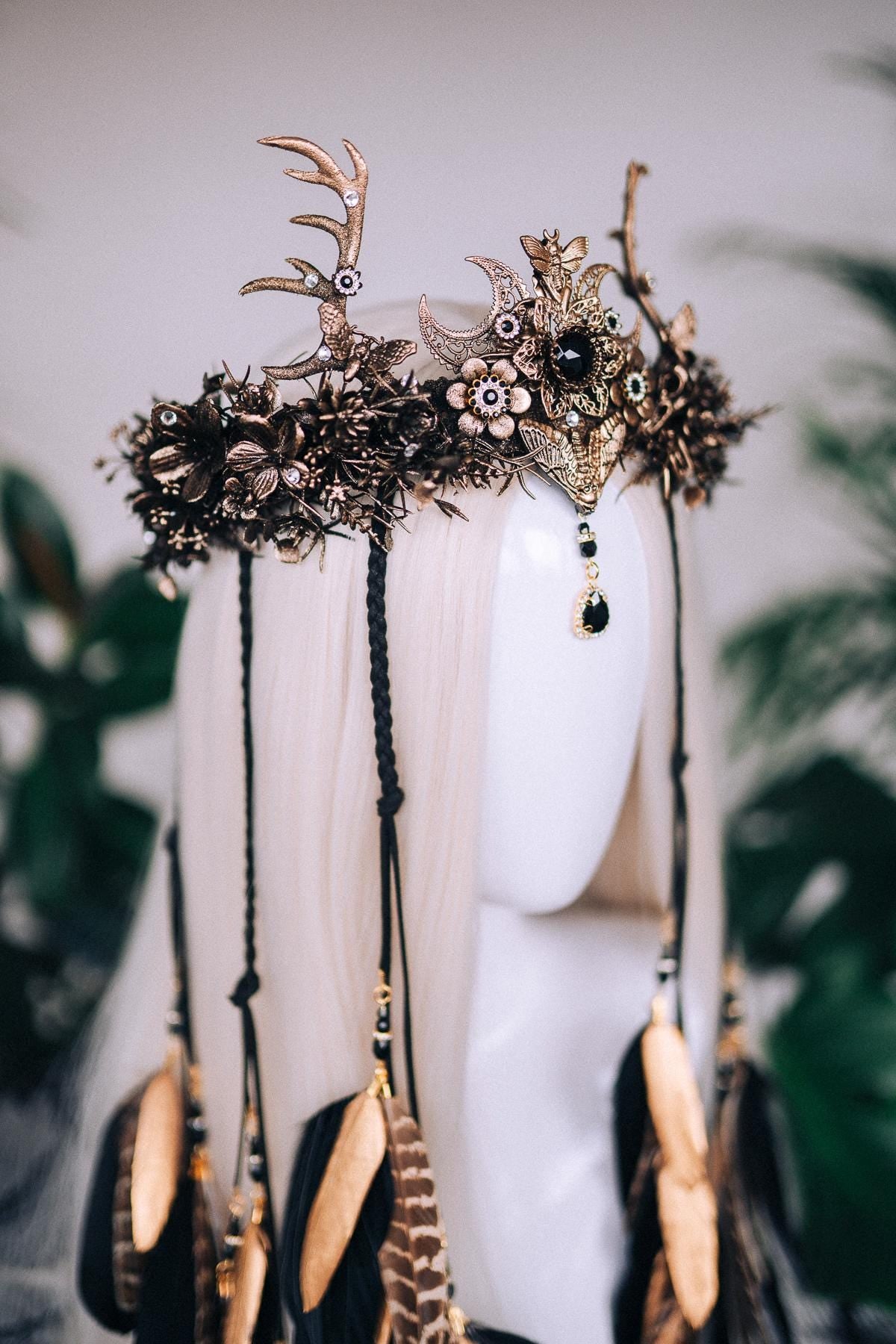 Deer Witch Crown,Dark Elf Headdress,Halloween Antler Tiara,Boho Costume Headpiece,Gothic Forest Tiara,Fantasy Feather Crown