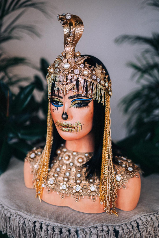 Gold Cleopatra crown and necklace