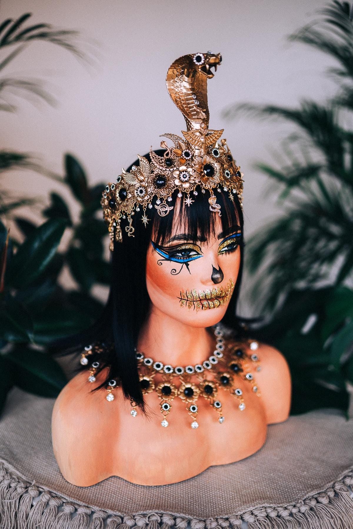 Cleopatra costume accessory