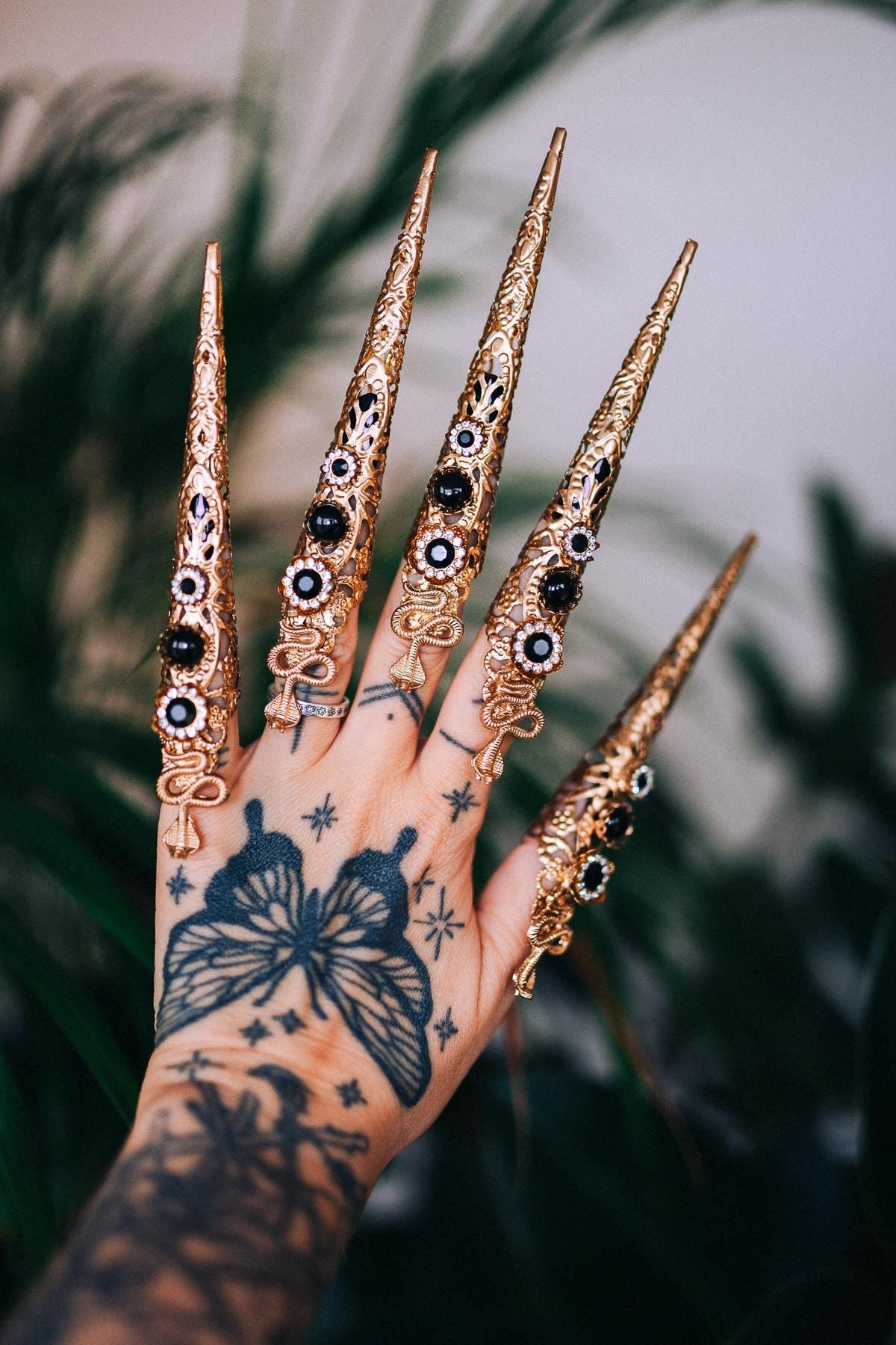 Cleopatra Finger Claws, Egyptian Jewelry, Gold Finger Claws, Festival Claws, Carnival Accessory, Halloween Claws, Regal Claws, Goddess Claws
